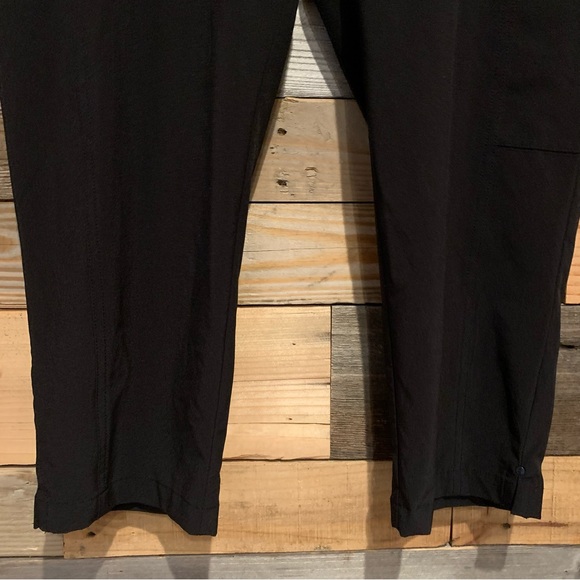 Chico's ZENERGY UPF Neema Side-Pocket Crop Pants Black Size 2 [U.S. 12] - Picture 7 of 15